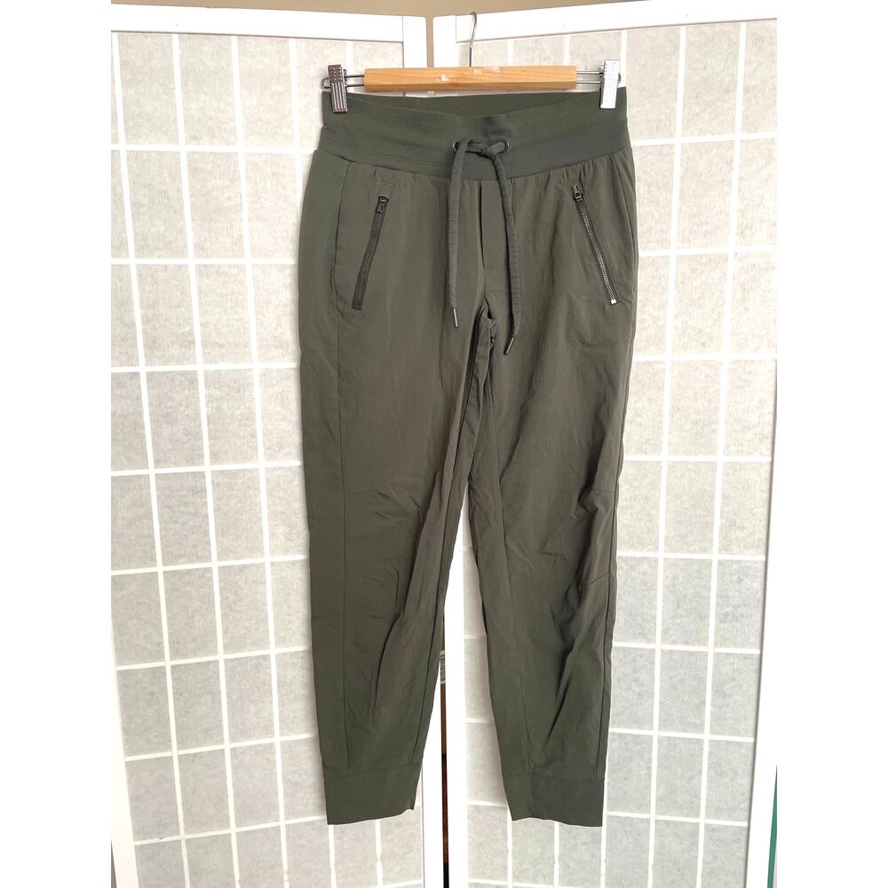 Athleta Trekkie North Jogger Pants 2 Mountain Olive Green Travel Hiking Gorpcore - Picture 2 of 6
